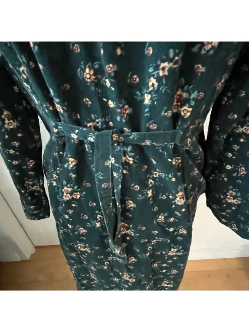 LA CERA Green Corduroy Floral‎ Button Down Maxi  Size Large - Picture 6 of 9